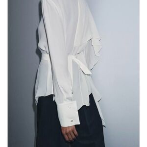 Elegant White Ruffled Blouse Zara